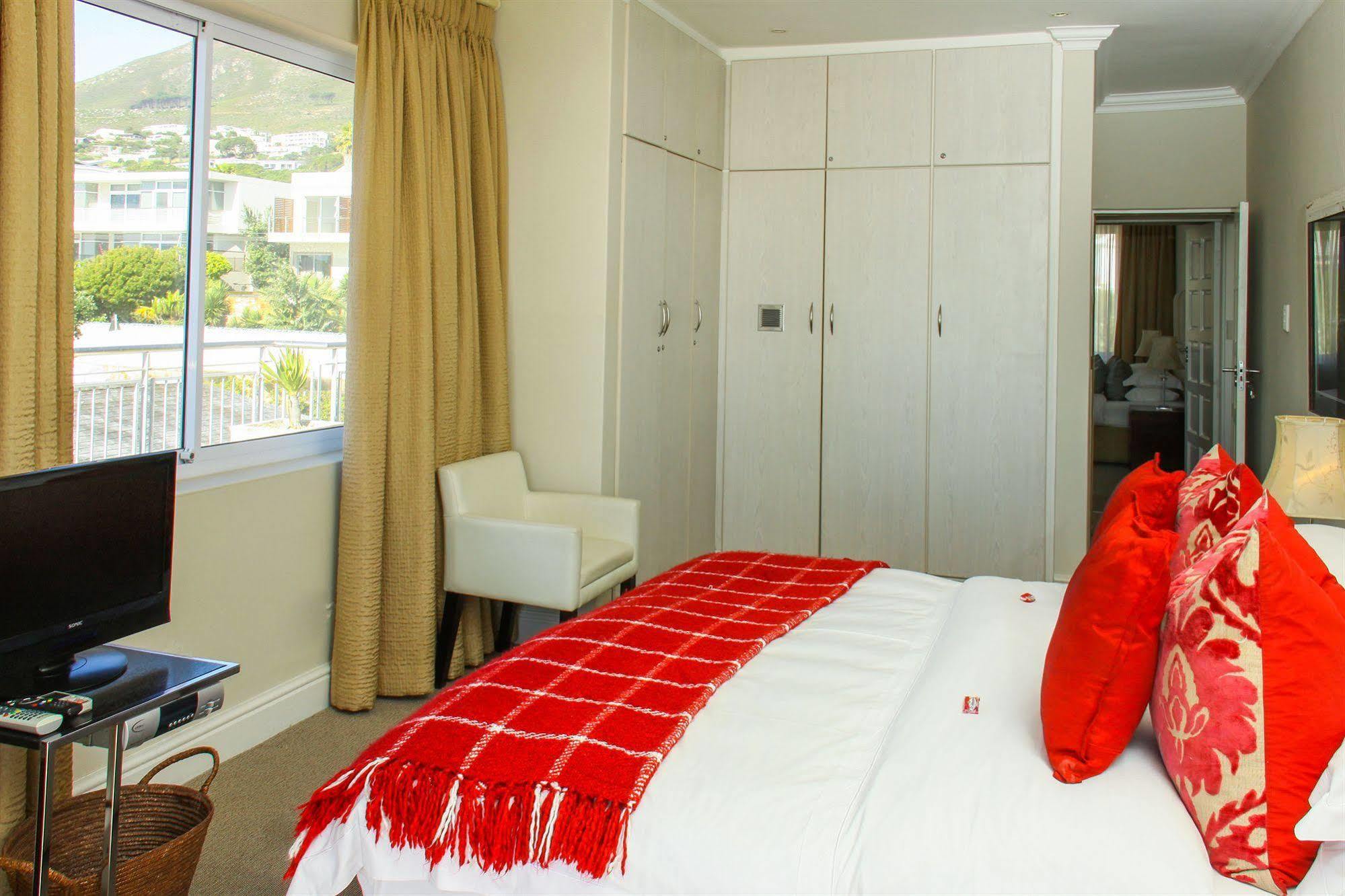 3 On Camps Bay Guest house 4*